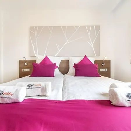 Paradise Residencial 4*