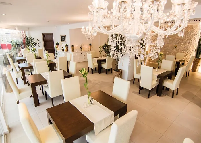 Paradise Residencial 4*