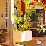 Paradise Residencial Apart&suites