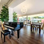 Paradise Residencial Apart&suites 4*