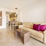 Paradise Residencial Aparthotel 4*