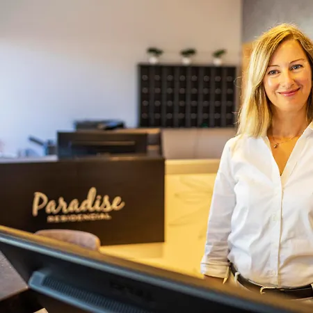 Paradise Residencial Apart&suites 아파트호텔 칼라 라트자다