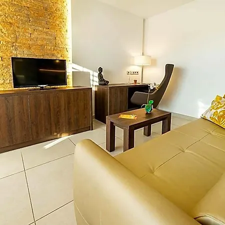 Paradise Residencial Apart&suites كالا راتخاذا