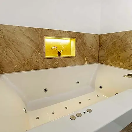 Paradise Residencial Apart&suites 4* 칼라 라트자다