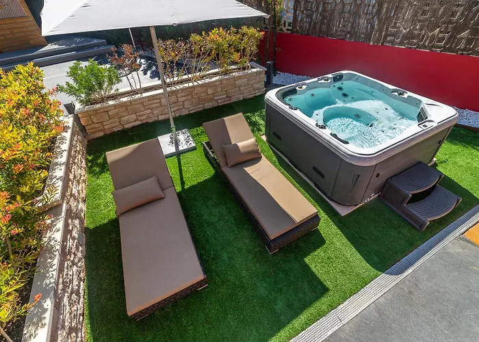 Paradise Residencial Aparthotel 4*